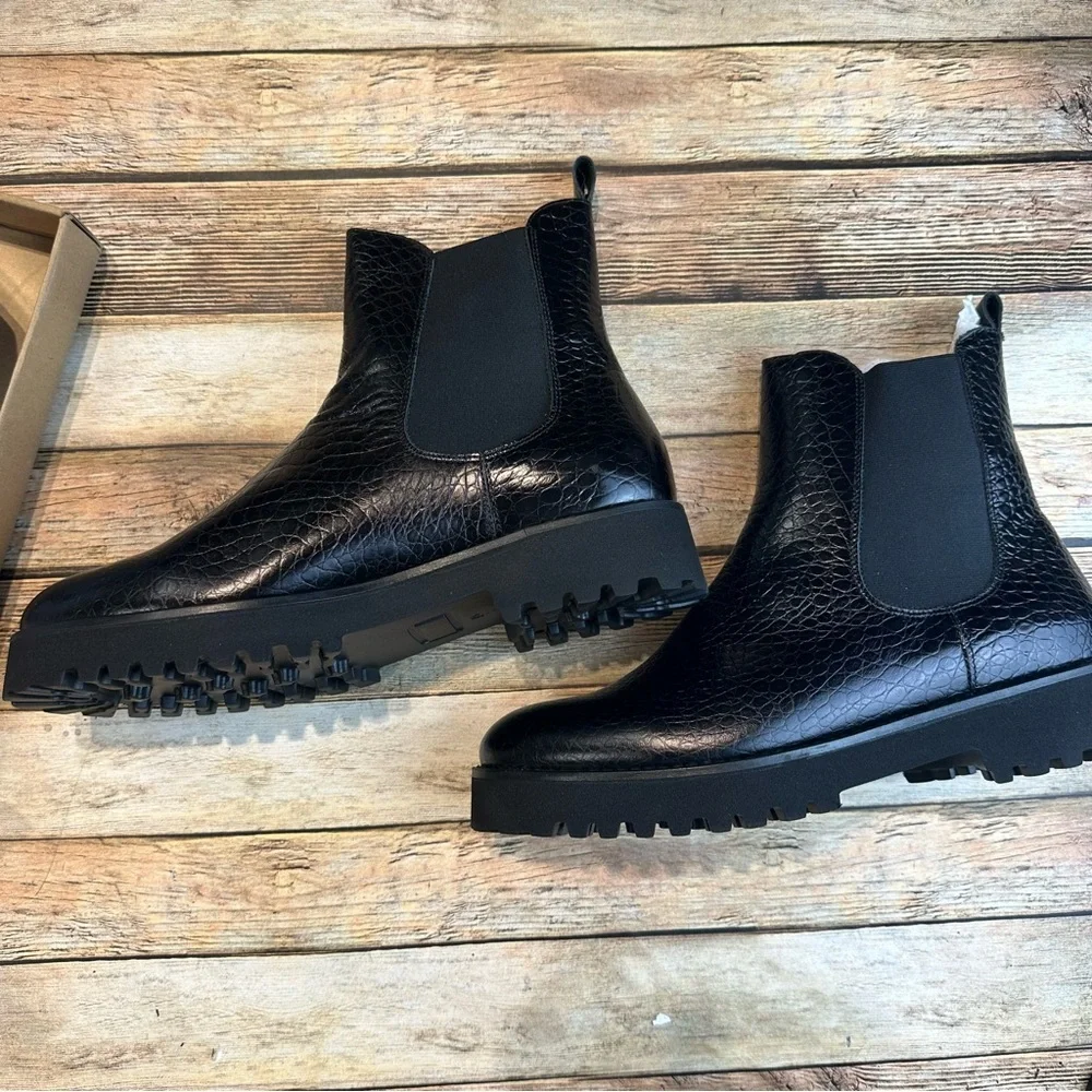 Andre Assous Peggy Embossed Croc Chelsea Boot - Picture 9 of 10